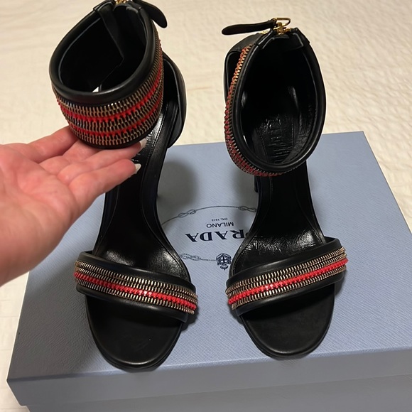 Alexander McQueen Heels 38.5 - Picture 1 of 8